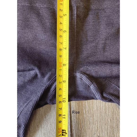 Lululemon Ebb To Street Pant Size 6 EUC - Picture 11 of 13